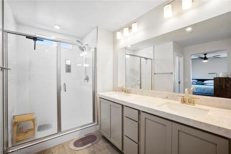 10662 Enridge Avenue Las Vegas NV 89166
