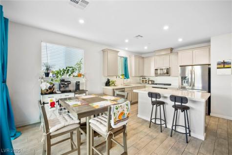 10662 Enridge Avenue Las Vegas NV 89166
