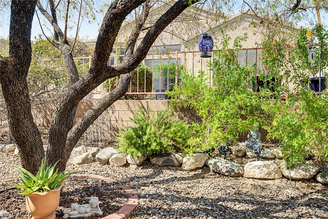 1989 High Mesa Drive Henderson NV 89012