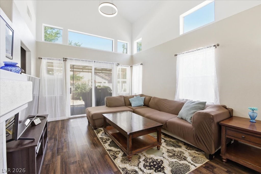 73 Magical Mystery Lane Henderson NV 89074