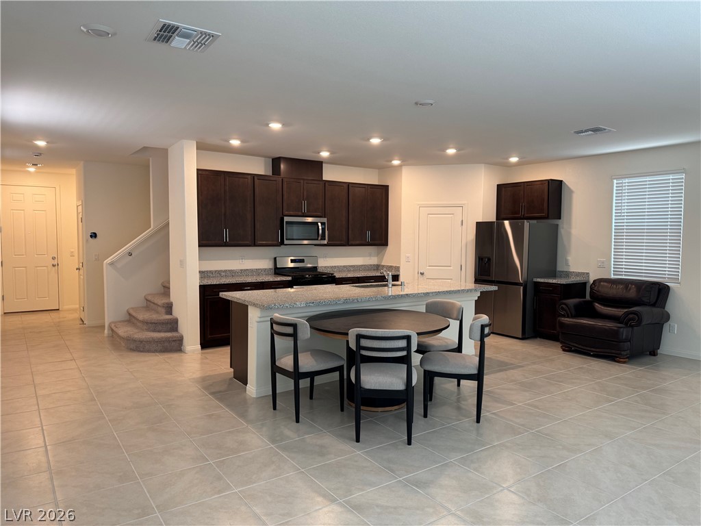 7055 Cottage Vista Avenue Las Vegas NV 89113