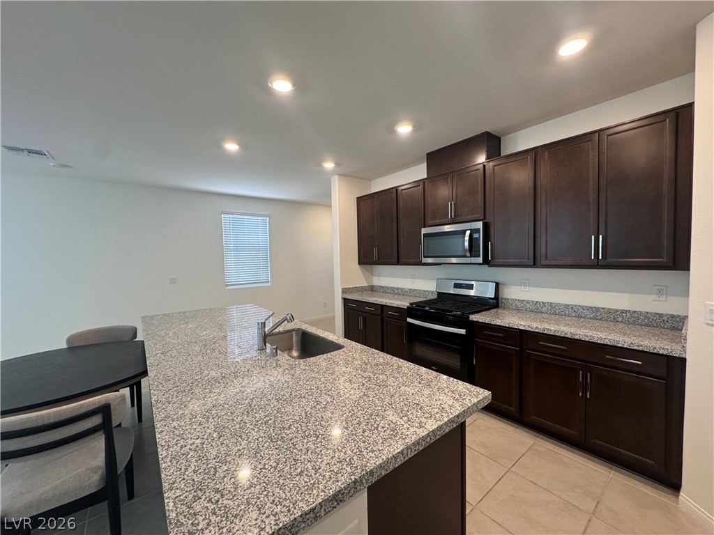 7055 Cottage Vista Avenue Las Vegas NV 89113