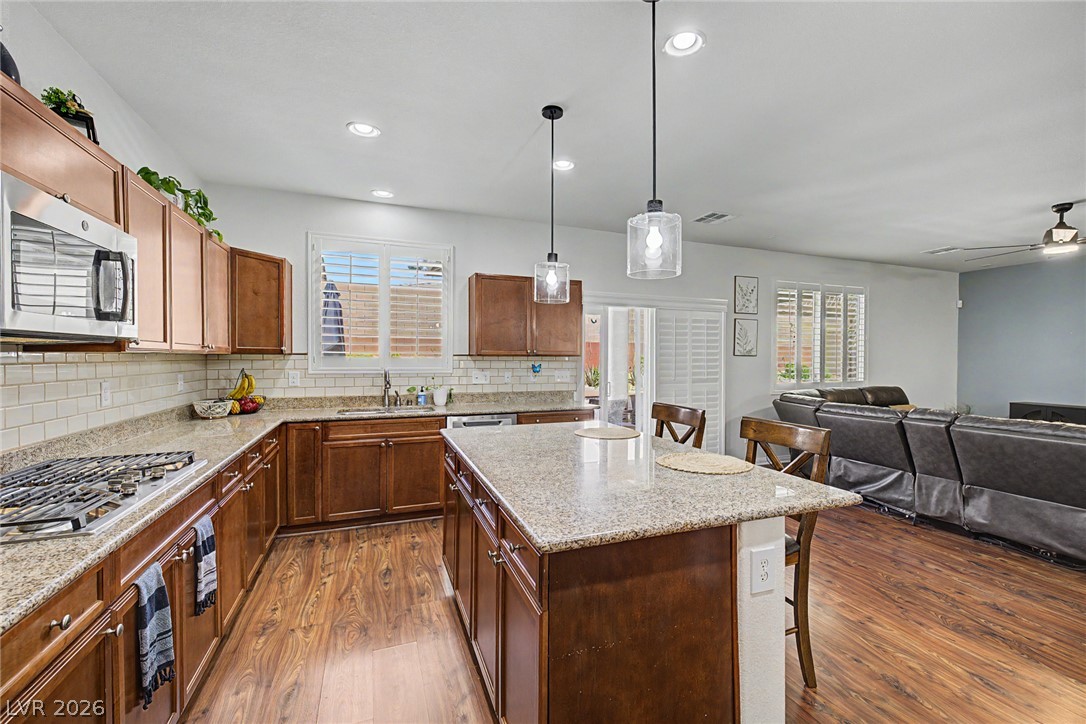 8221 Redbud Vine Street North Las Vegas NV 89085