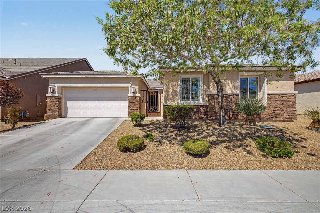 8221 Redbud Vine Street North Las Vegas NV 89085