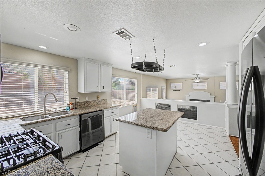 1452 Red Apple Court Las Vegas NV 89142
