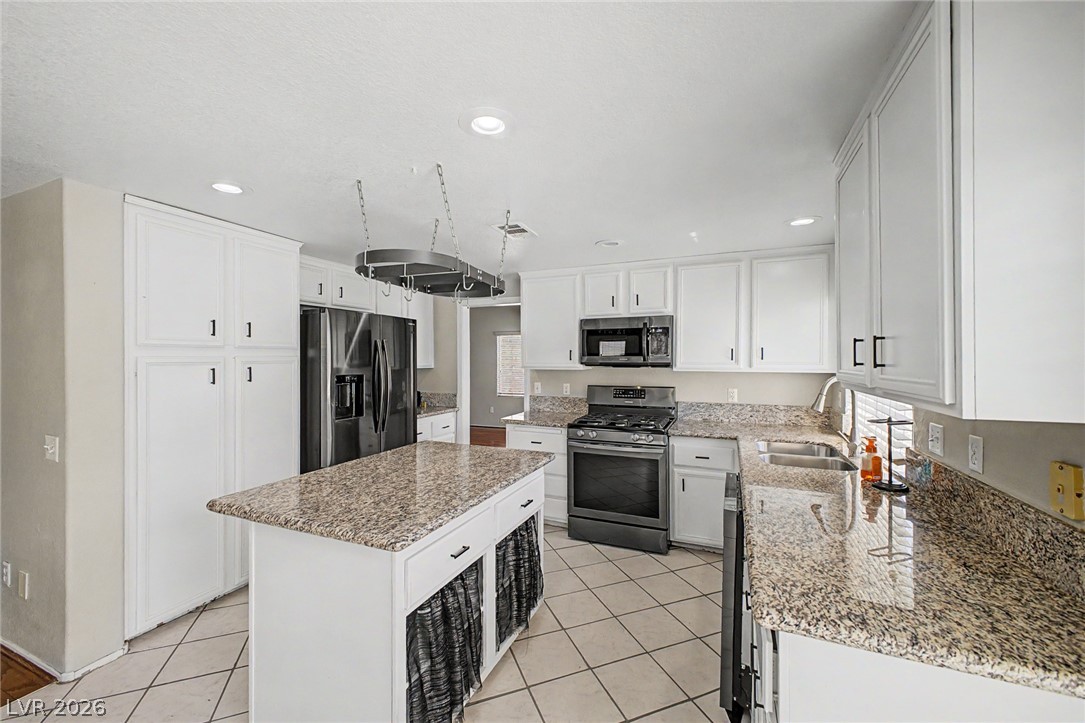 1452 Red Apple Court Las Vegas NV 89142