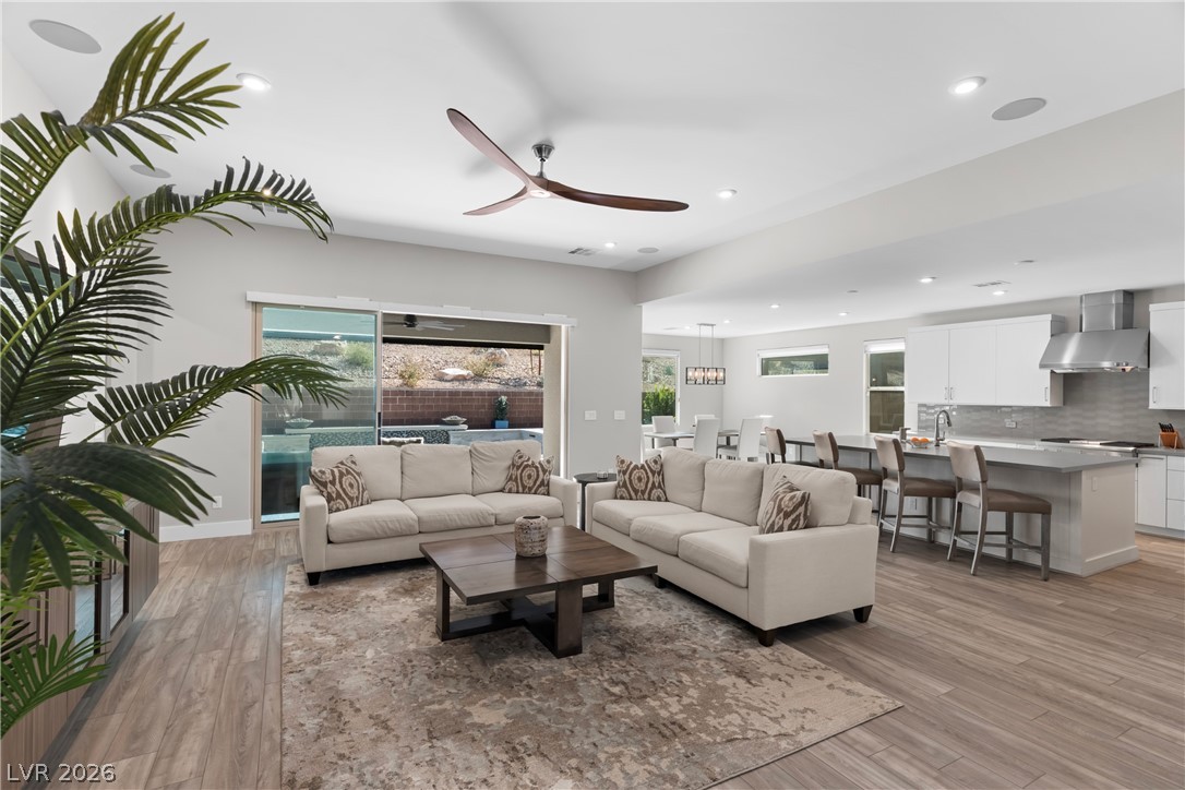 9707 Starlight Ridge Avenue Las Vegas NV 89148