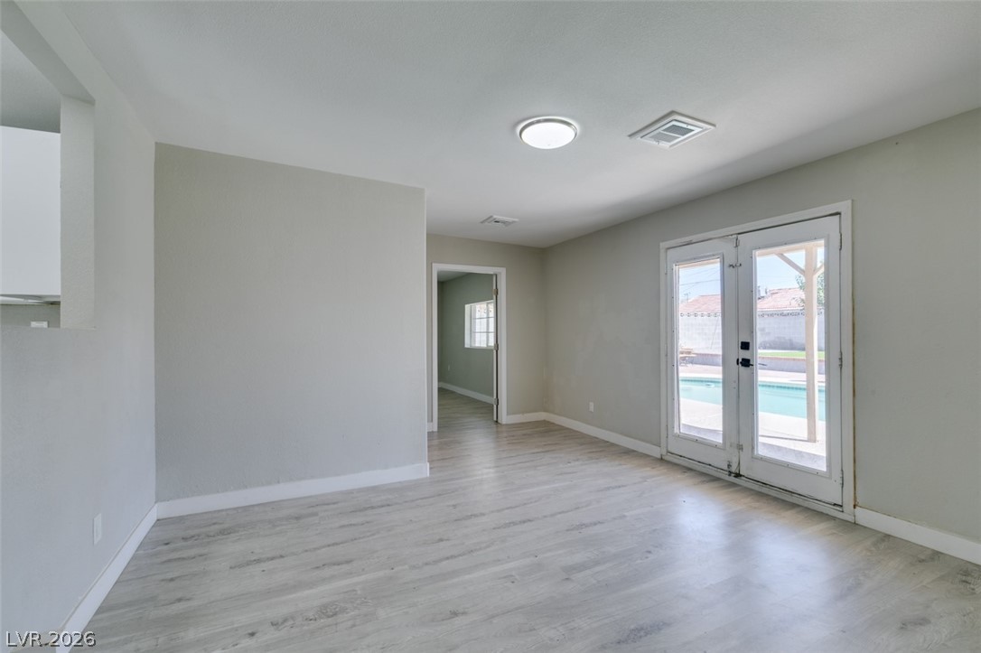 5944 Willard Street Las Vegas NV 89122