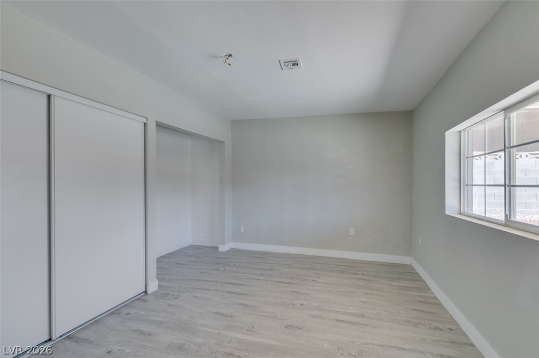 5944 Willard Street Las Vegas NV 89122