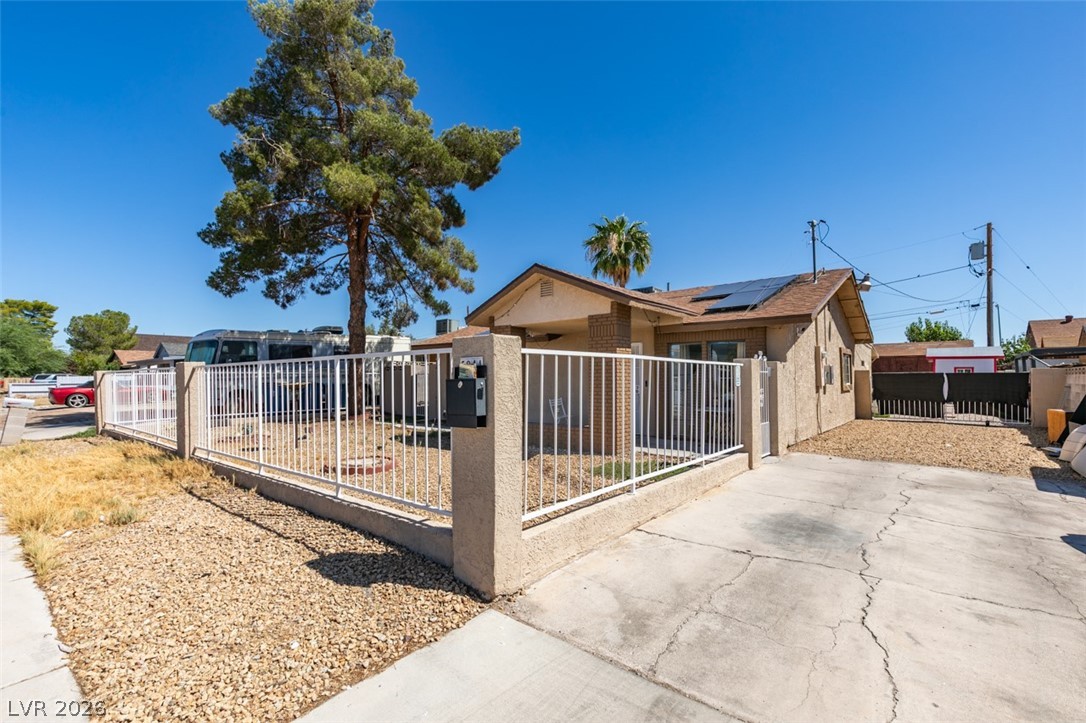 5944 Willard Street Las Vegas NV 89122