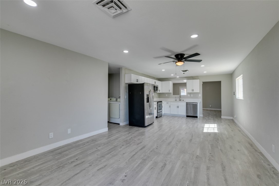 5944 Willard Street Las Vegas NV 89122