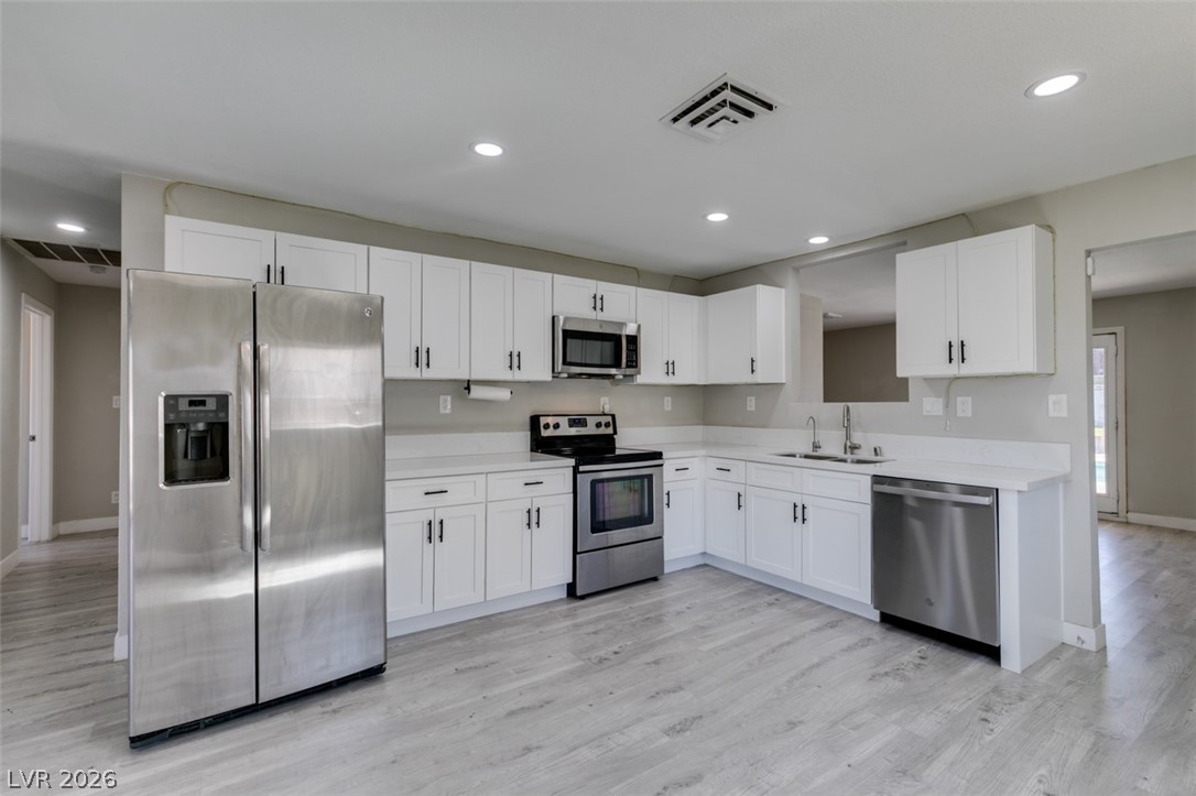5944 Willard Street Las Vegas NV 89122