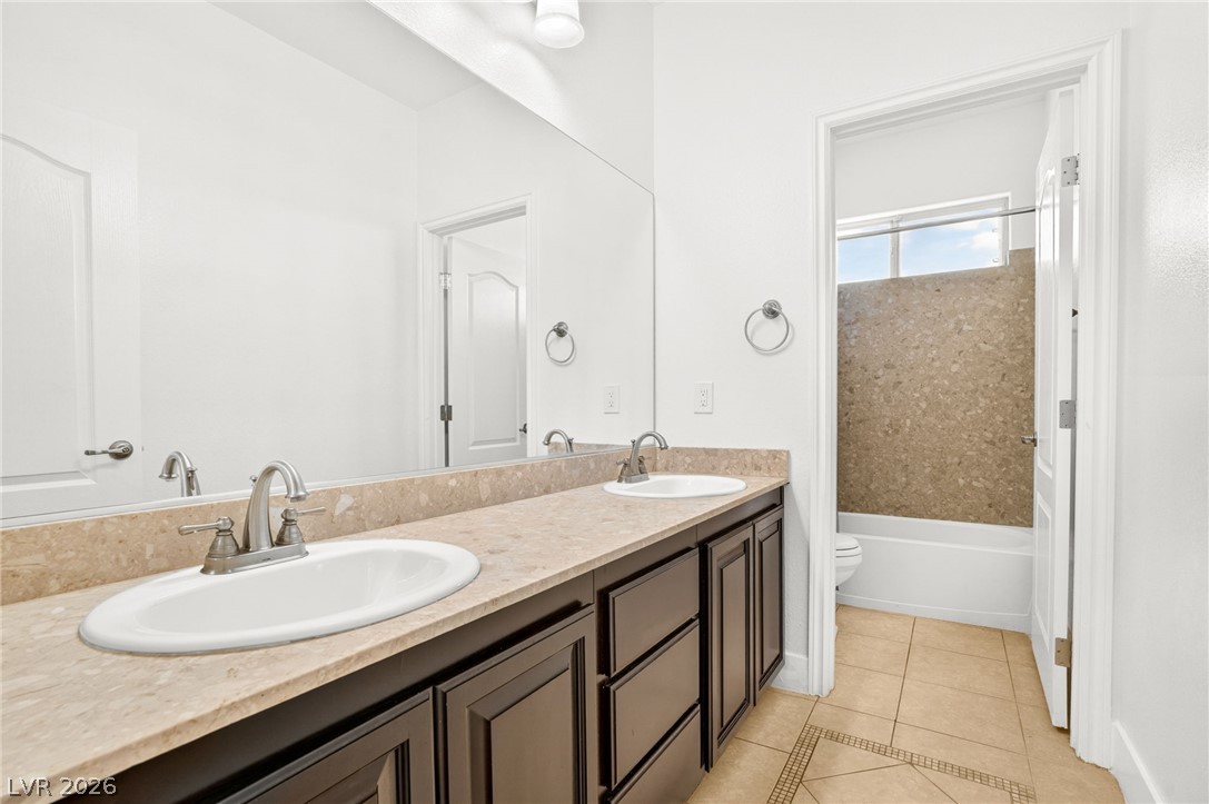 379 Autumn Hue Avenue Las Vegas NV 89123