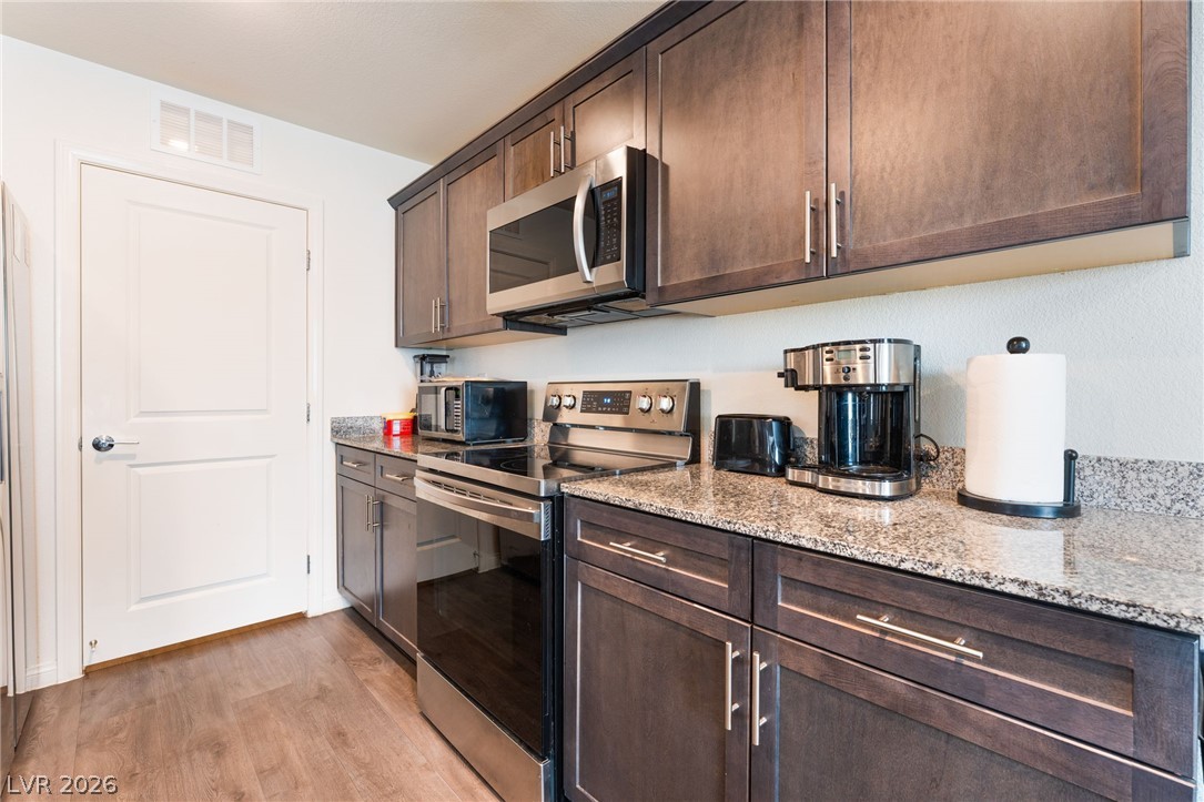 6953 Midnight Bronze Street North Las Vegas NV 89086