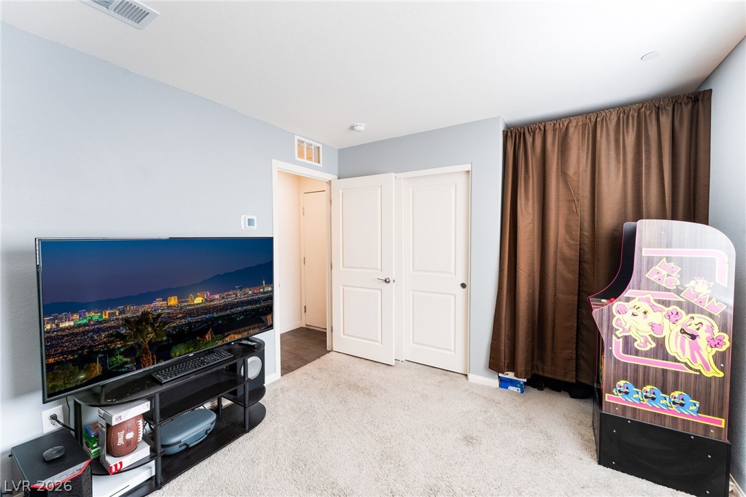 6953 Midnight Bronze Street North Las Vegas NV 89086