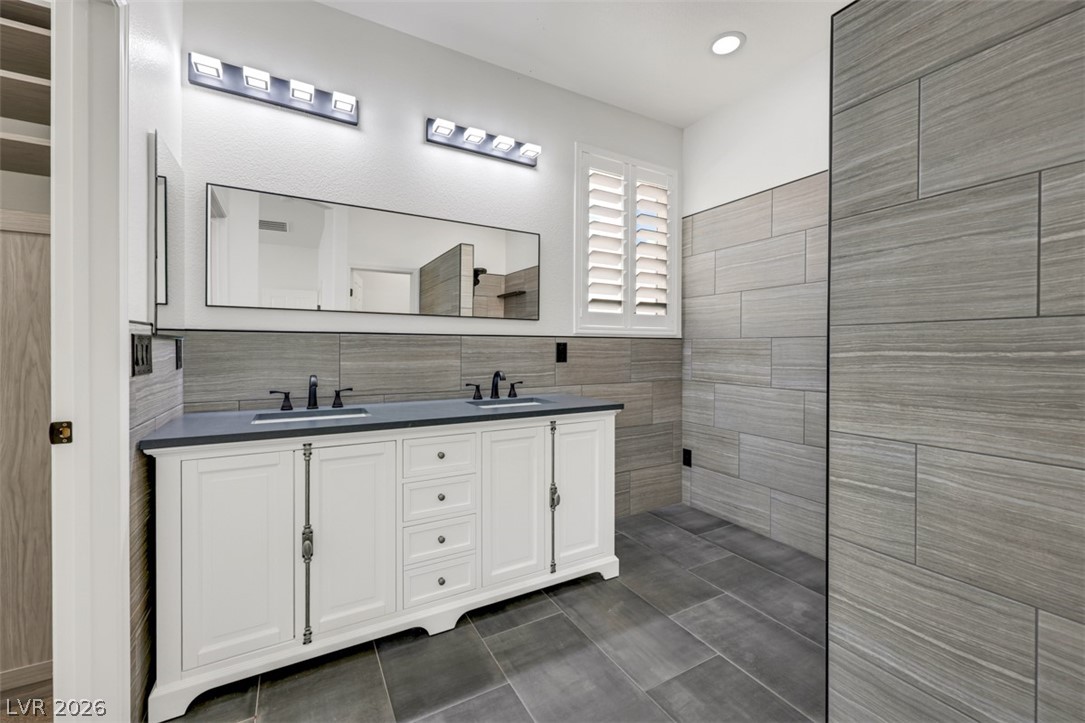 7035 Thistle Ridge Street Las Vegas NV 89166