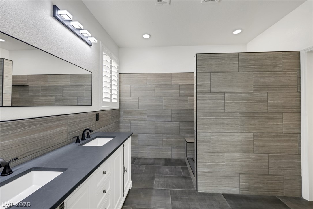 7035 Thistle Ridge Street Las Vegas NV 89166