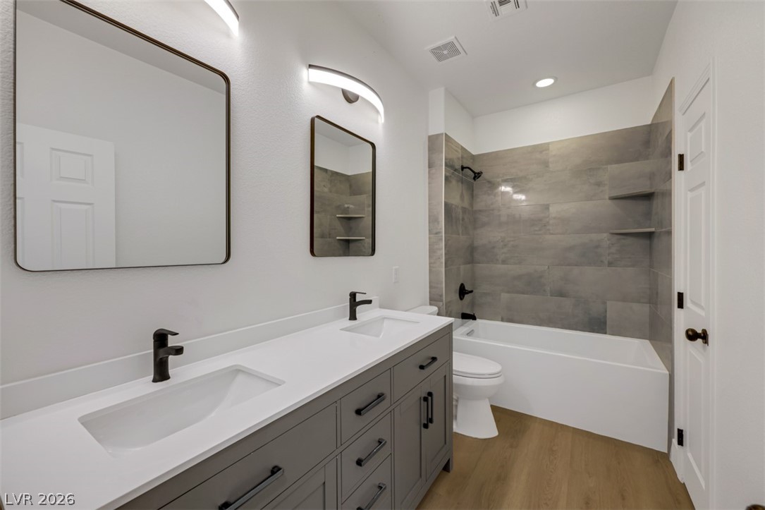 7035 Thistle Ridge Street Las Vegas NV 89166