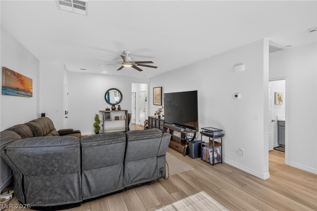 9649 Peggy Publow Avenue Las Vegas NV 89143