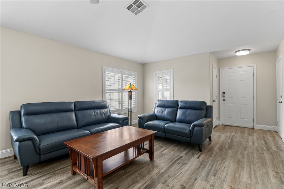 9166 Riding Heights Avenue Las Vegas NV 89147