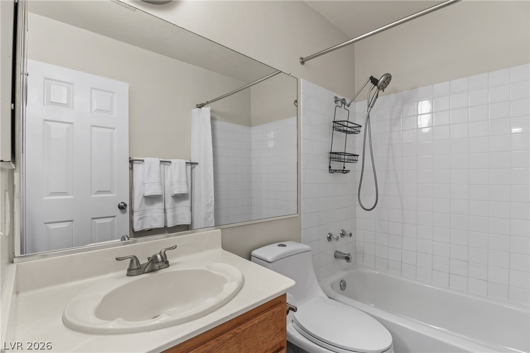 9166 Riding Heights Avenue Las Vegas NV 89147