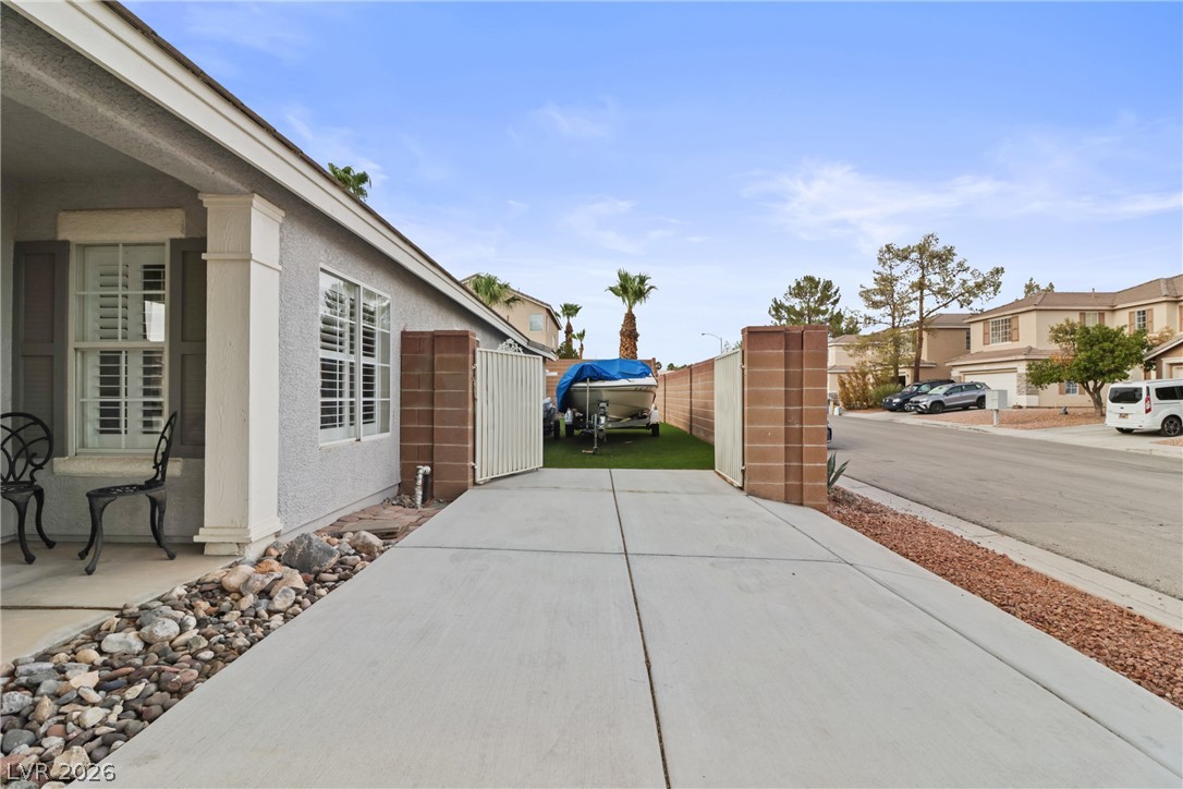 9166 Riding Heights Avenue Las Vegas NV 89147