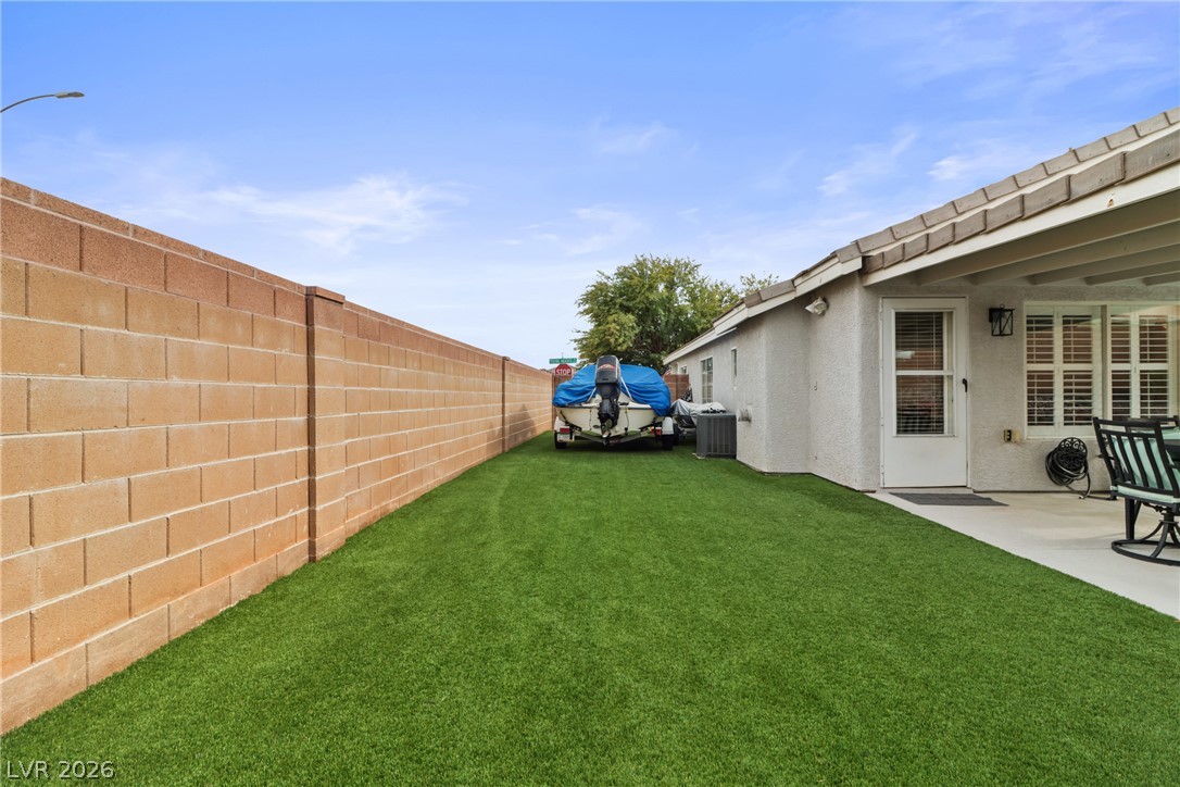 9166 Riding Heights Avenue Las Vegas NV 89147