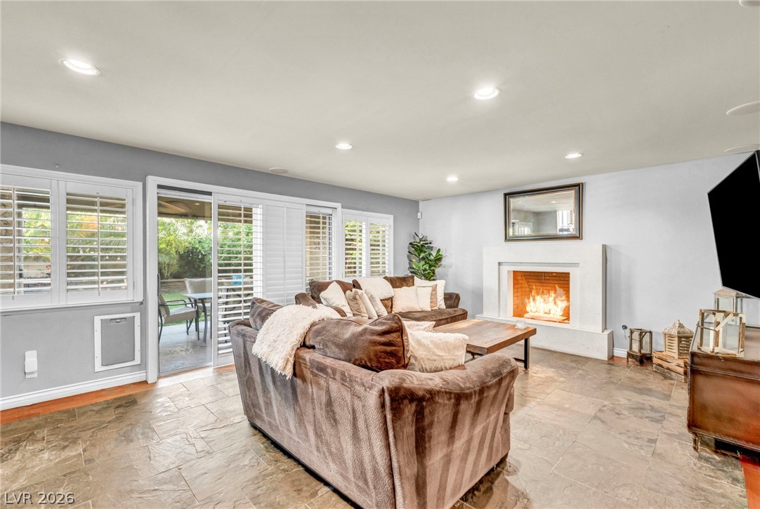 8701 Isola Drive Las Vegas NV 89117