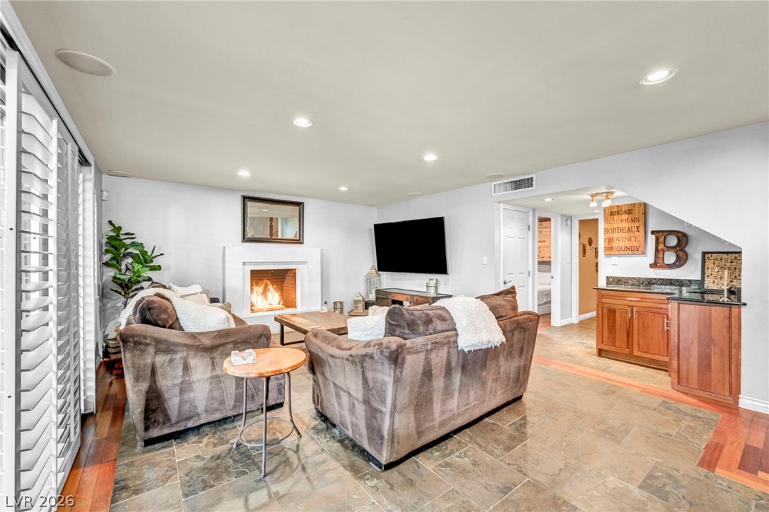 8701 Isola Drive Las Vegas NV 89117