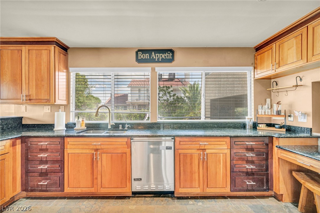 8701 Isola Drive Las Vegas NV 89117