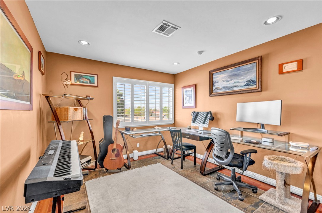 8701 Isola Drive Las Vegas NV 89117
