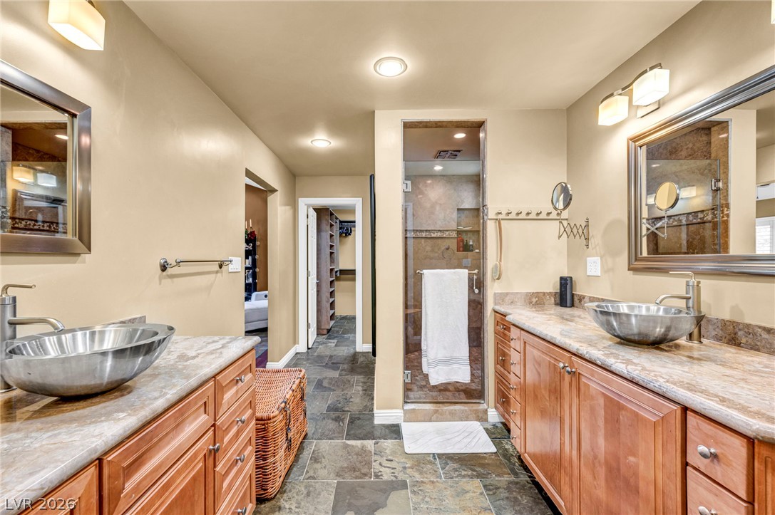 8701 Isola Drive Las Vegas NV 89117
