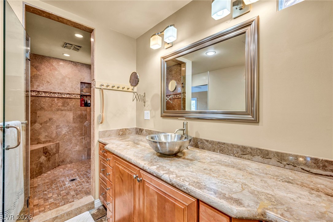 8701 Isola Drive Las Vegas NV 89117
