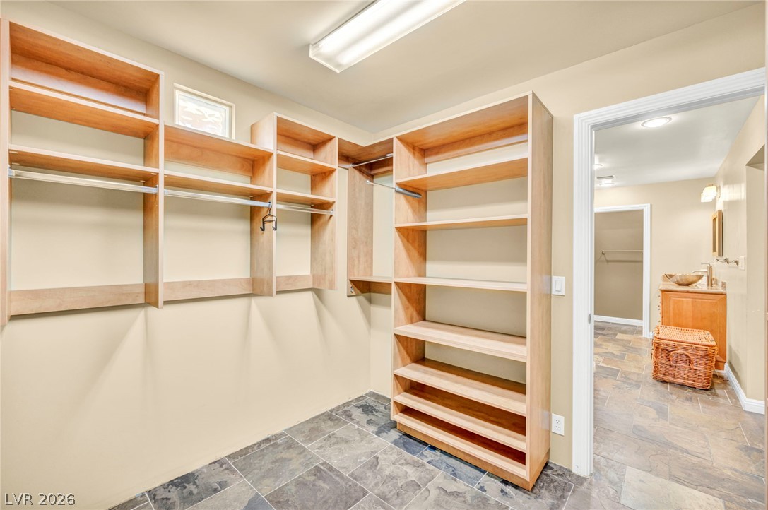 8701 Isola Drive Las Vegas NV 89117