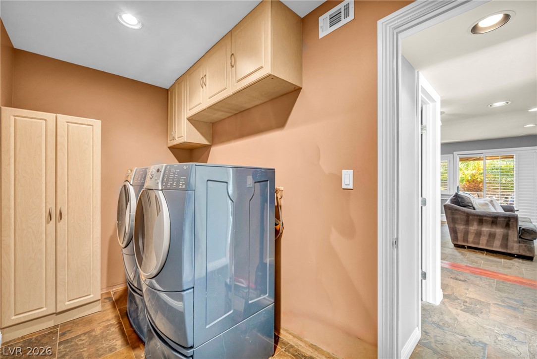 8701 Isola Drive Las Vegas NV 89117