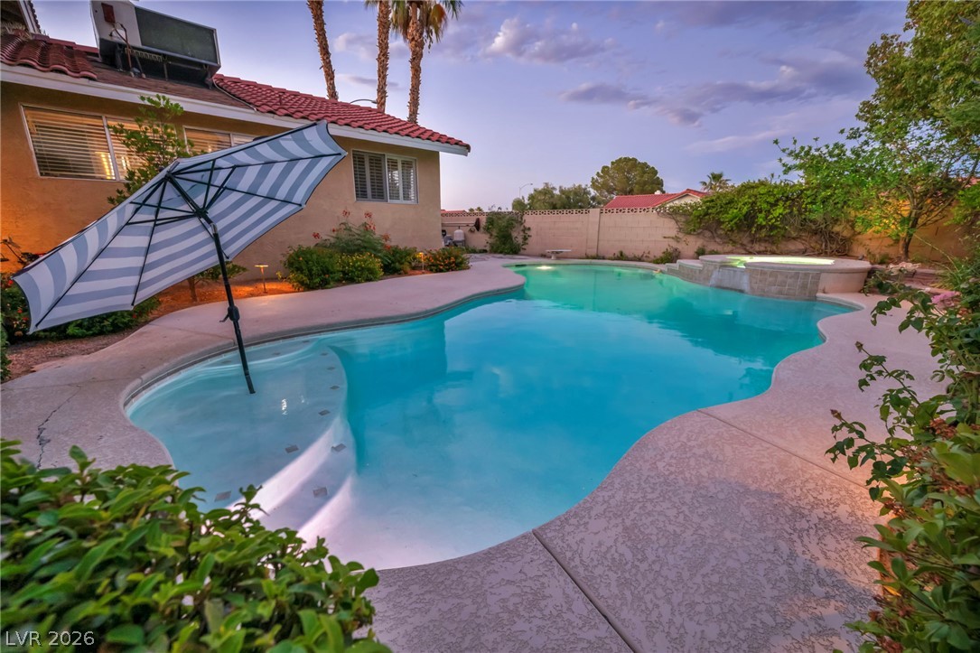 8701 Isola Drive Las Vegas NV 89117