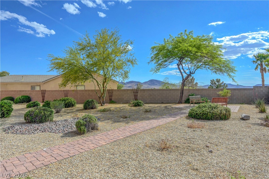 2764 Leys Burnett Avenue Henderson NV 89044