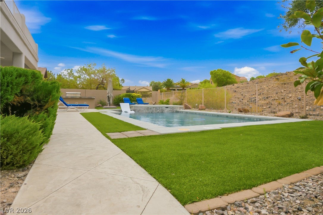 11 Morninglow Pass Henderson NV 89052