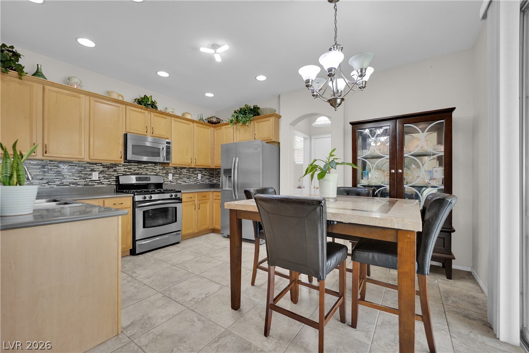 6742 Frances Celia Avenue Las Vegas NV 89122