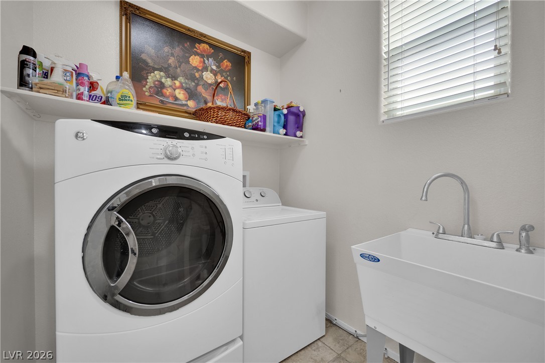 6742 Frances Celia Avenue Las Vegas NV 89122