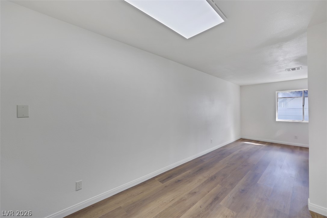 2137 Petersham Court C Las Vegas NV 89108