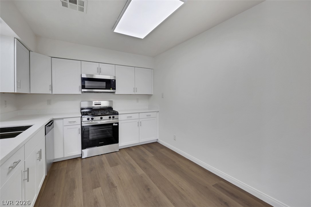 2137 Petersham Court C Las Vegas NV 89108