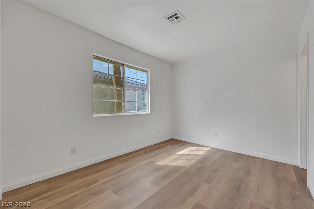 2137 Petersham Court C Las Vegas NV 89108