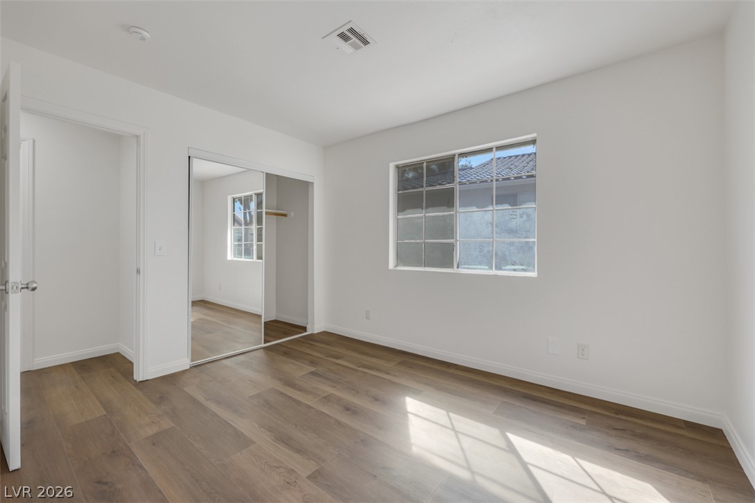 2137 Petersham Court C Las Vegas NV 89108