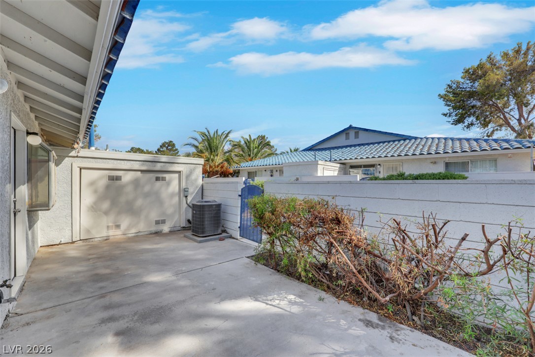 2137 Petersham Court C Las Vegas NV 89108