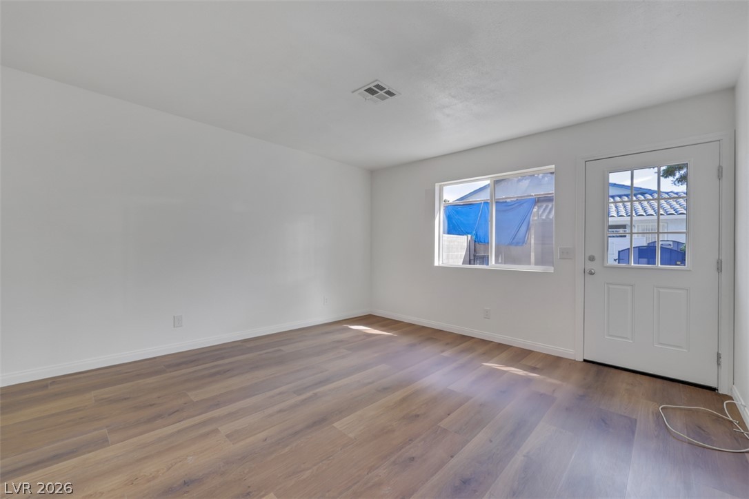 2137 Petersham Court C Las Vegas NV 89108