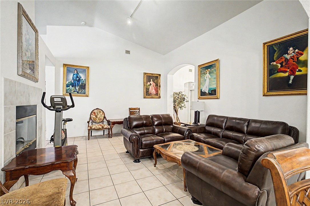 8628 Highland View Avenue Las Vegas NV 89145