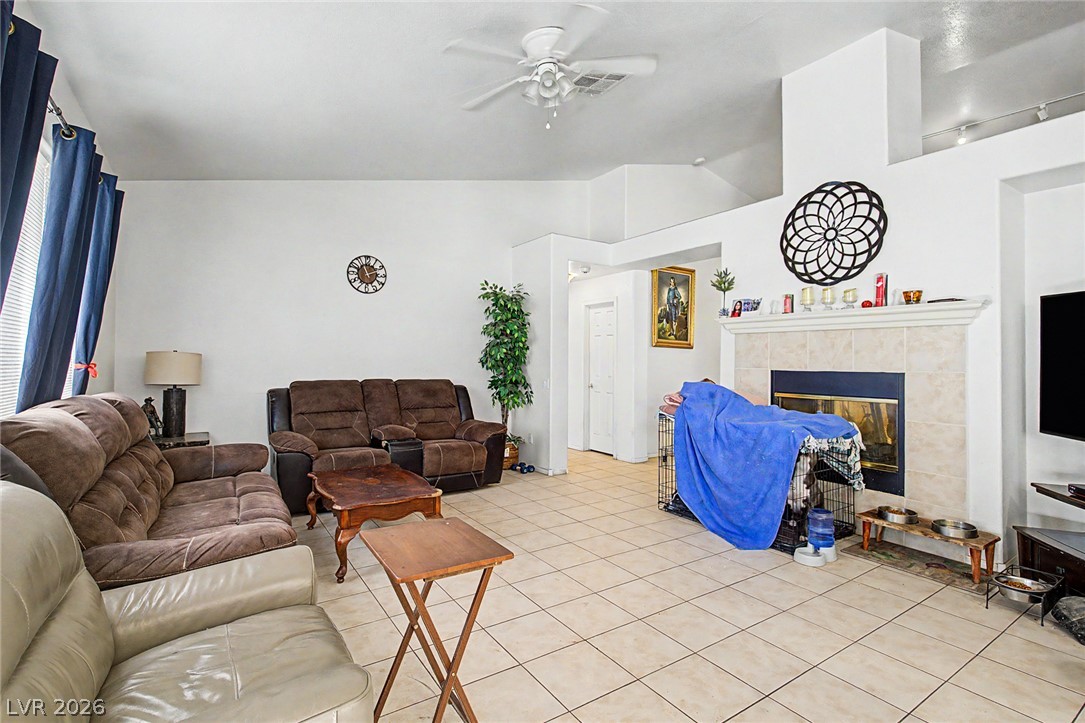 8628 Highland View Avenue Las Vegas NV 89145