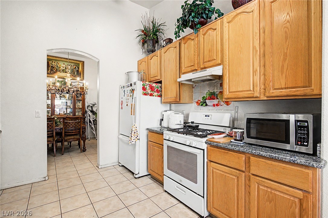 8628 Highland View Avenue Las Vegas NV 89145