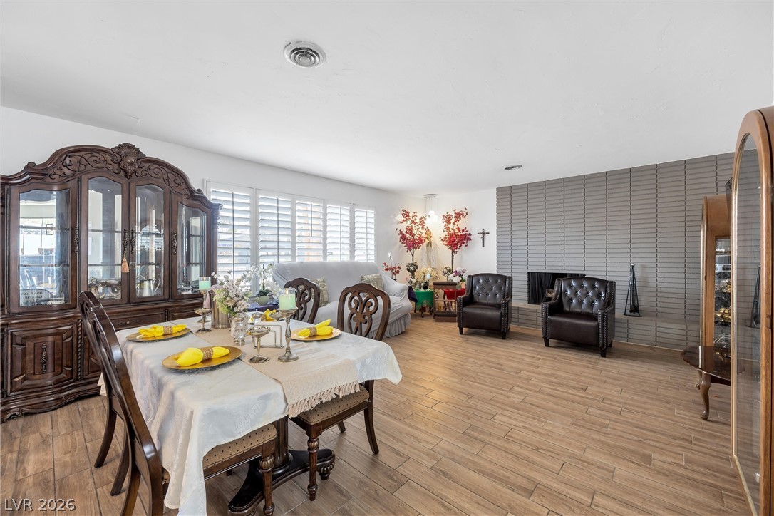 1589 Silver Mesa Way Las Vegas NV 89169